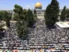70 ألفًا يؤدون صلاة الجمعة في المسجد الأقصى