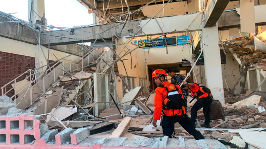 صورة حول : زلزال بقوة 6.9 درجة يضرب جزيرة سومطرة الإندونيسية زلزال بقوة 6.9 درجة يضرب جزيرة سومطرة الإندونيسية