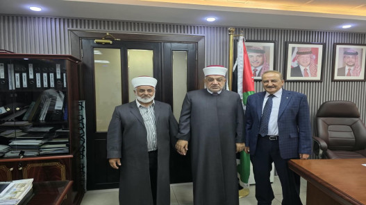 الخلايلة والشنّاق يبحثان تعزيز التعاون لخدمة المصابين العسكريين وأسرهم