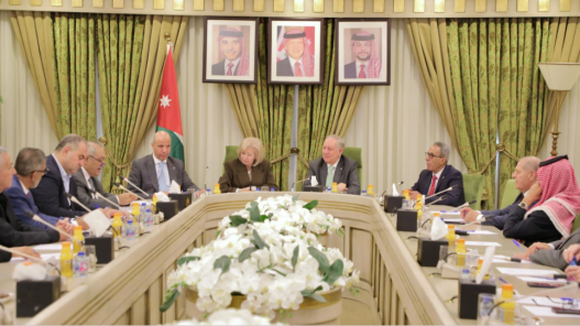 صورة حول : الأعيان تناقش دور الفنانين في دعم الثقافة والسياحة الأعيان تناقش دور الفنانين في دعم الثقافة والسياحة