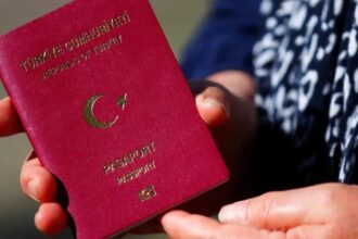 تركيا تبدأ إجراءات سحب الجنسية من مستثمرين أجانب بسبب مخالفات