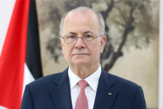 رئيس الوزراء الفلسطيني يدعو لتسريع المرحلة الثانية بغزة