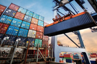 انخفاض عجز الميزان التجاري بنسبة 5.5%