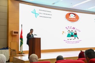 الجامعة الهاشمية تخرّج طالبات الزرقاء الثانية من مشروع الخبرة البحثية في علوم الحياة