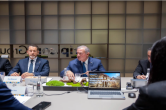 الملك يؤكد أهمية زيادة أعداد السياح الصينيين إلى الأردن