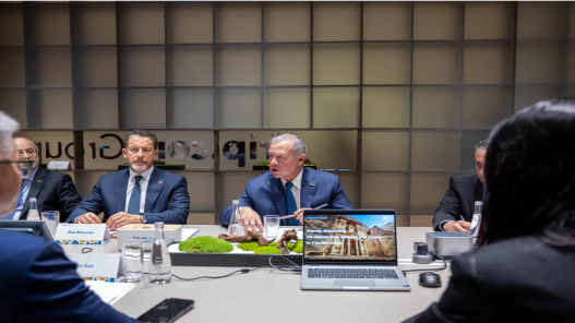 صورة حول : الملك يؤكد أهمية زيادة أعداد السياح الصينيين إلى الأردن الملك يؤكد أهمية زيادة أعداد السياح الصينيين إلى الأردن