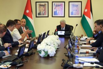 وزير النقل يوجه بالإسراع في ترميم مباني قصر الملك المؤسس بمحطة معان
