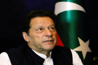 إعادة عمران خان إلى السجن بعد خضوعه لفحوص طبية في إسلام آباد