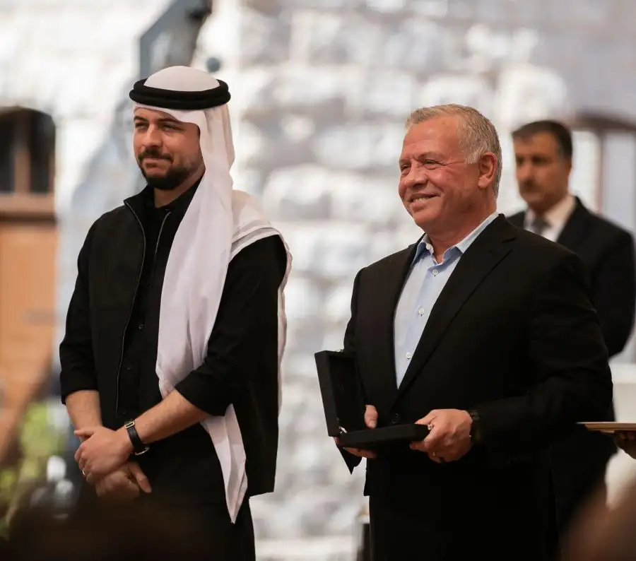 صورة حول : "البوتاس العربية" تهنىء جلالة الملك وسمو ولي العهد والشعب الأردني بذكرى المولد النبوي الشريف "البوتاس العربية" تهنىء جلالة الملك وسمو ولي العهد والشعب الأردني بذكرى المولد النبوي الشريف