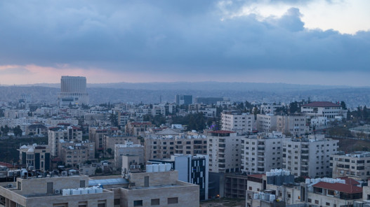 عدم استقرار جوي يبدأ السبت.. وزخات مطرية متوقعة شمال المملكة