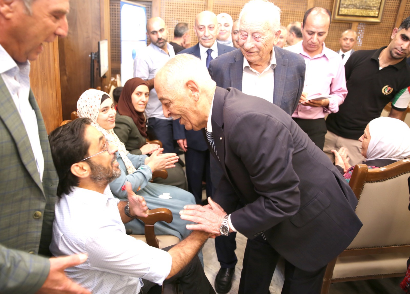 العيسوي يرعى يوما صحيا مجانيا لخدمة الأسر المحتاجة في الفيحاء