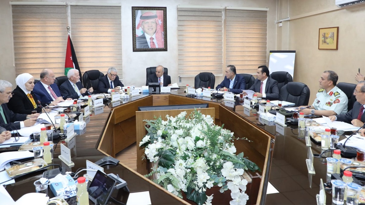 صورة حول : مجلس التربية والتعليم ينسّب بتعيين رؤساء وأعضاء مجالس أمناء الجامعات مجلس التربية والتعليم ينسّب بتعيين رؤساء وأعضاء مجالس أمناء الجامعات