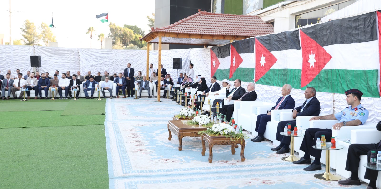 رئيس الديوان الملكي يرعى احتفال أهالي الرمثا بالأعياد والمناسبات الوطنية