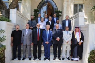 رئيس الديوان الملكي يلتقي وفدا شبابيا من لواء وادي السير ووفدا من أبناء عشيرة أبو دية البدوي
