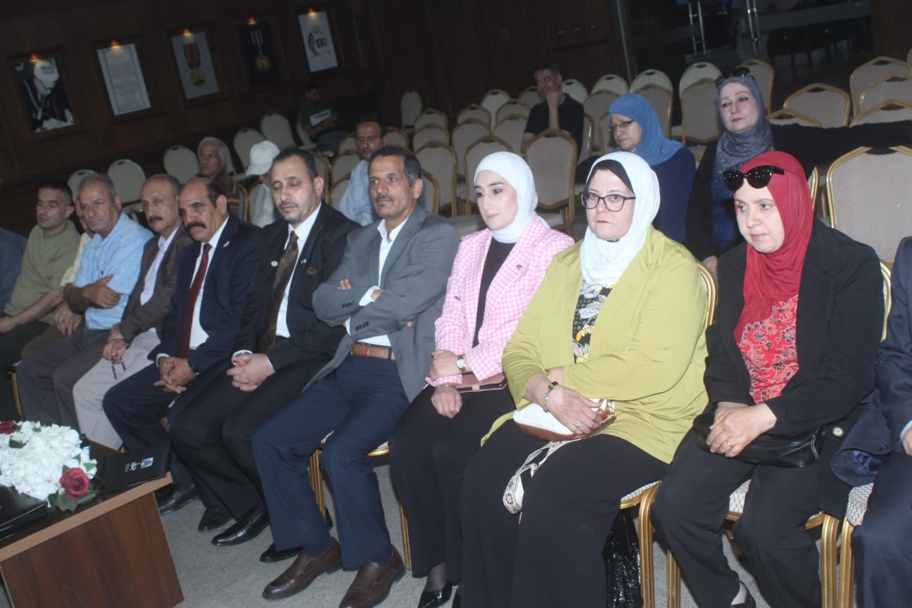 صورة حول : الأمسية الشعرية الرابعة لاتحاد الكتاب ضمن فعاليات مهرجان جرش ٤٠ الأمسية الشعرية الرابعة لاتحاد الكتاب ضمن فعاليات مهرجان جرش ٤٠