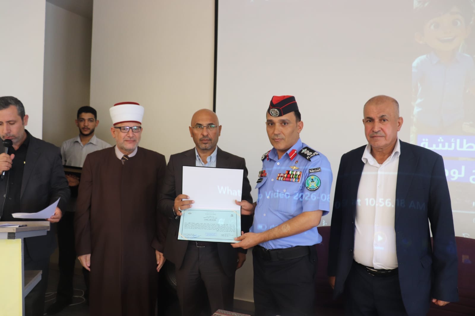 ندوة في الشونة الجنوبية للتوعية بمخاطر إطلاق العيارات النارية احتفالاً بنتائج التوجيهي