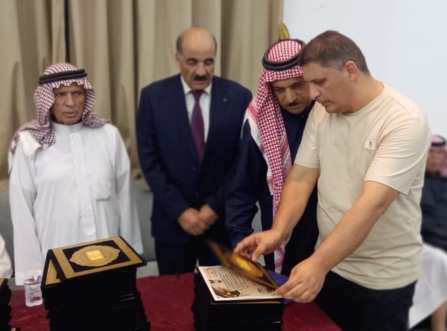 ديوان أبو اصليح يكرّم 80 من أبناء العشيرة الناجحين في التوجيهي والجامعات