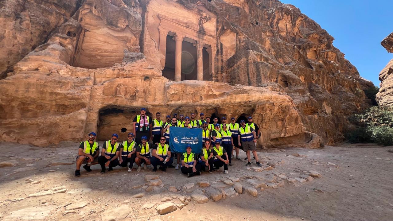 صورة حول : بنك الإسكان يشارك في المسير الخيري"مسيرتنا صحة وتراث" دعماً لإعادة إنشاء مركز صحي القطرانة بنك الإسكان يشارك في المسير الخيري"مسيرتنا صحة وتراث" دعماً لإعادة إنشاء مركز صحي القطرانة