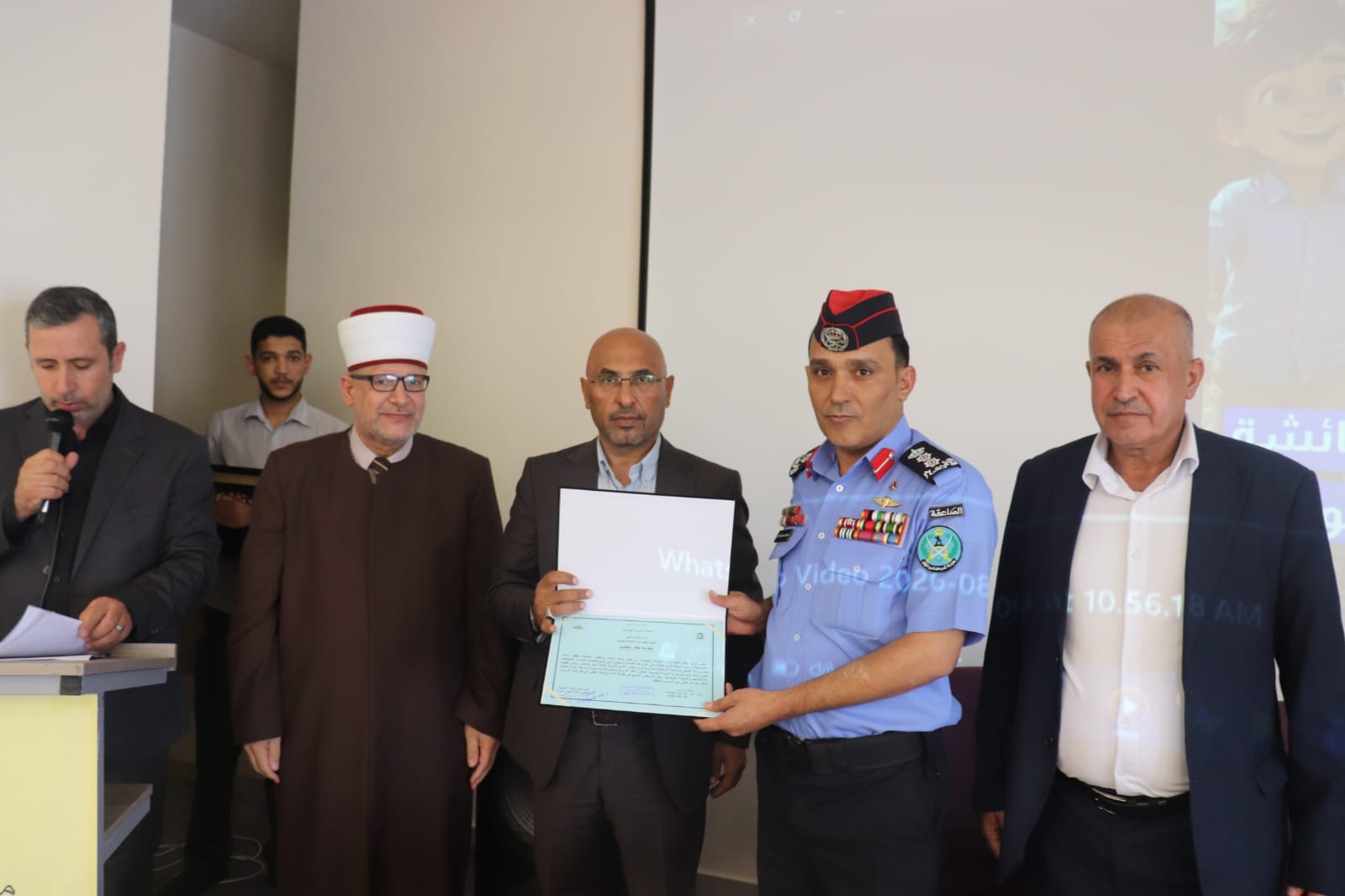 ندوة في الشونة الجنوبية للتوعية بمخاطر إطلاق العيارات النارية احتفالاً بنتائج التوجيهي