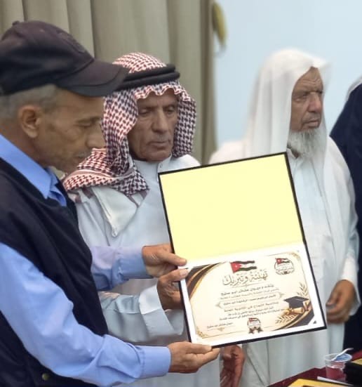 ديوان أبو اصليح يكرّم 80 من أبناء العشيرة الناجحين في التوجيهي والجامعات