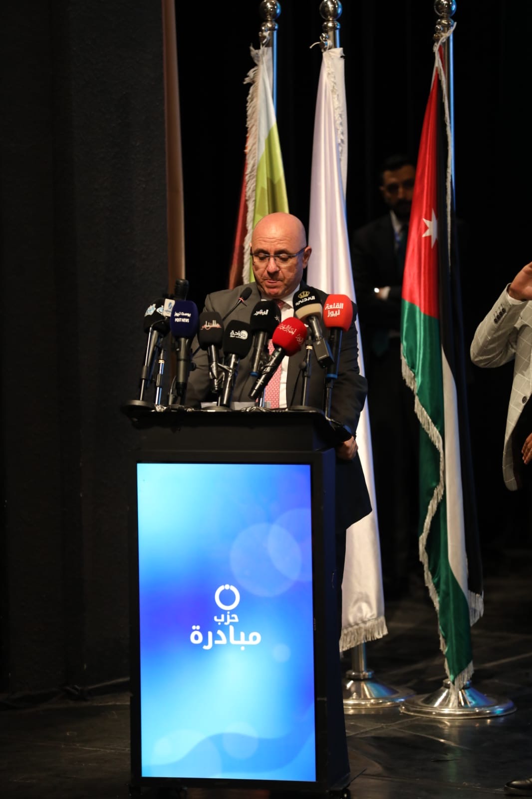 نيفين العياصرة تكتب:حزب مبادرة... حين تبدأ الأحزاب بكتابة سيرتها