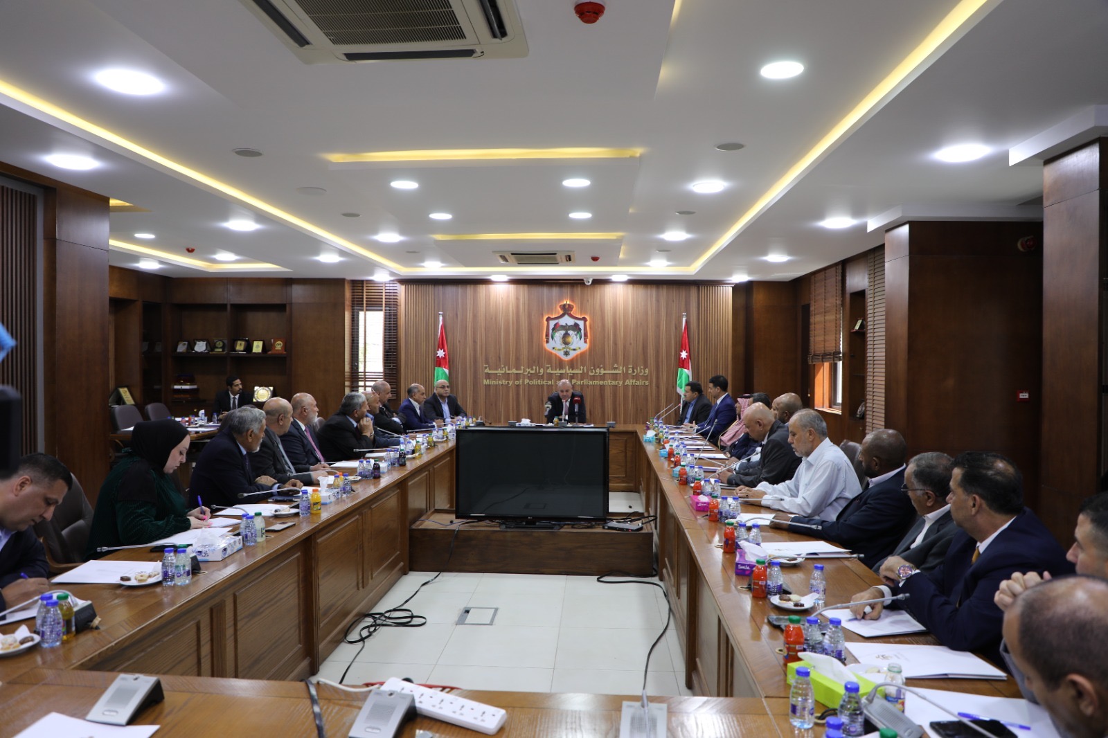 صورة حول : العودات: مؤسسات المجتمع المدني شريك أساسي في مسيرة التنمية والتحديث السياسي العودات: مؤسسات المجتمع المدني شريك أساسي في مسيرة التنمية والتحديث السياسي