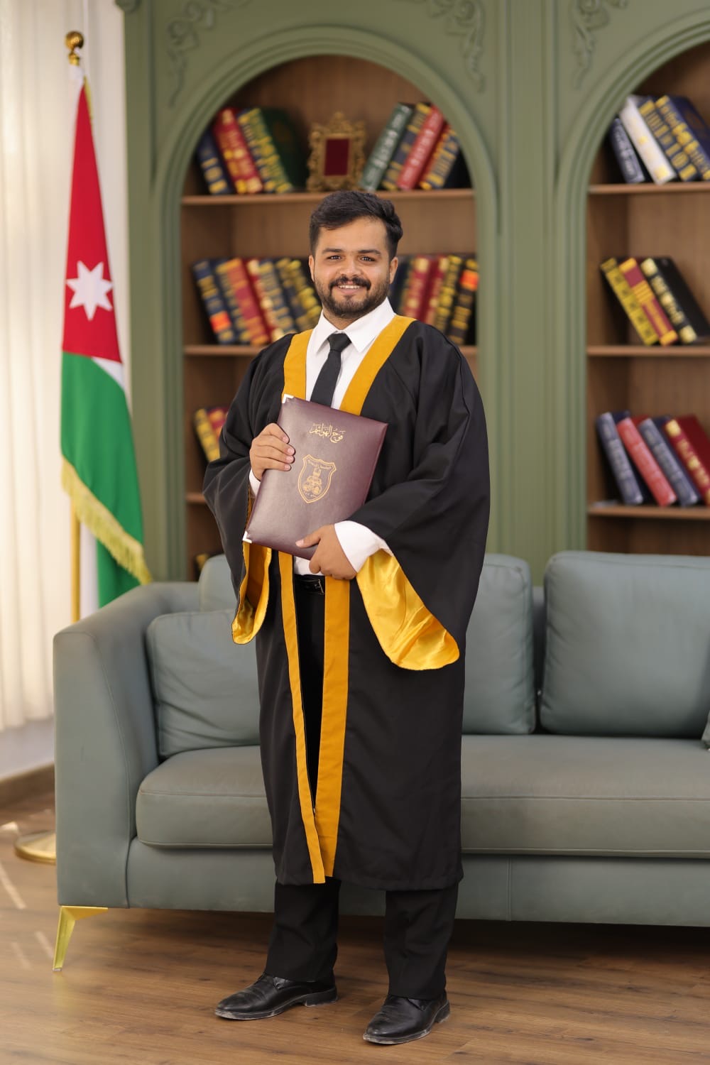 صورة حول : عائلة أبو خالد الحنيني تهنئ محمد وليد الحنيني بتخرجه من الجامعة الأردنية عائلة أبو خالد الحنيني تهنئ محمد وليد الحنيني بتخرجه من الجامعة الأردنية