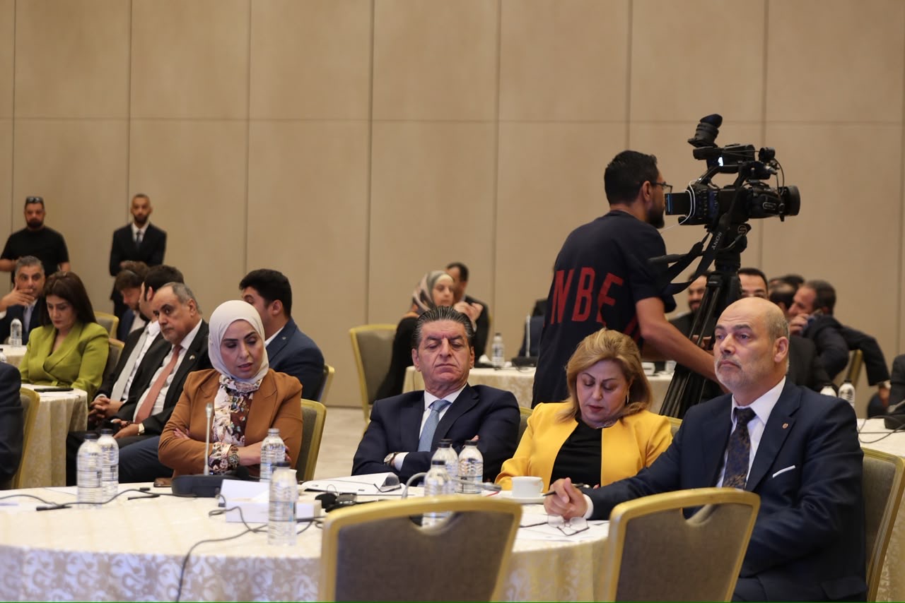 العودات: الحوار بين الكتل الحزبية يعزز فاعلية العمل البرلماني