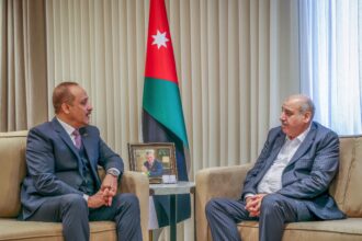 القاضي يلتقي السفير الباكستاني