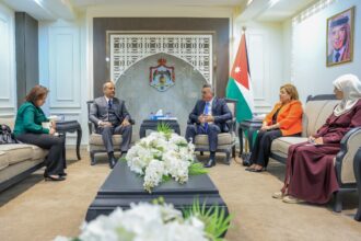 “الخارجية النيابية” تلتقي السفير الباكستاني وتبحث تعزيز التعاون المشترك