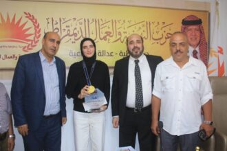حزب النهضة يكرم بطلة التايكوندو الأردنية فادية خرفان