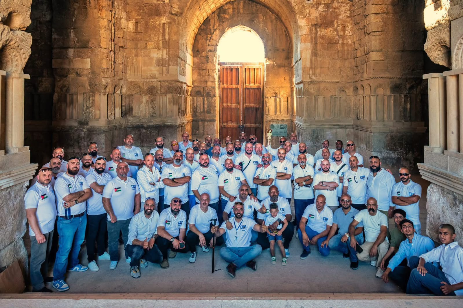 رئيس رابطة الصلعان: أكثر من 4 آلاف عضو ونتجاوز 10 آلاف.. والعضوية ممنوعة على أصحاب الشعر! (صور)
