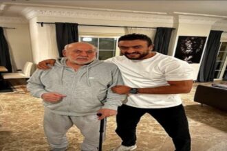 نقل والد العوضي إلى المستشفى إثر تعرضه لوعكة صحية