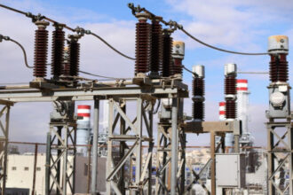 مؤسسة التمويل الدولية تدرس تمويل محطة كهرباء بـ200 مليون دولار في المفرق