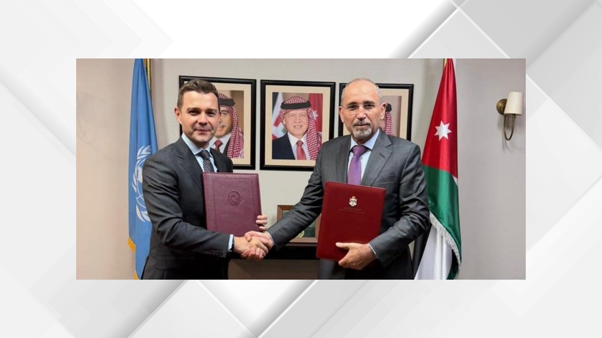 صورة حول : الصفدي يبحث مع وزير خارجية مقدونيا الشمالية تعزيز التعاون بين البلدين الصفدي يبحث مع وزير خارجية مقدونيا الشمالية تعزيز التعاون بين البلدين