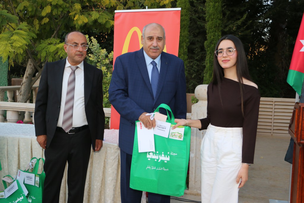 برعاية رئيس مجلس النواب.. بالصور مجلة نفرتيتي تكرم اوائل الثانوية العامة