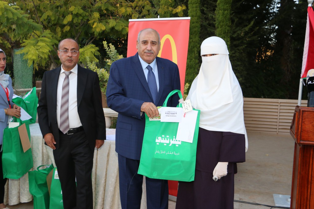 برعاية رئيس مجلس النواب.. بالصور مجلة نفرتيتي تكرم اوائل الثانوية العامة