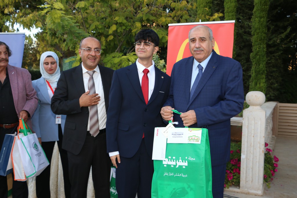 صورة حول : برعاية رئيس مجلس النواب.. بالصور مجلة نفرتيتي تكرم اوائل الثانوية العامة برعاية رئيس مجلس النواب.. بالصور مجلة نفرتيتي تكرم اوائل الثانوية العامة