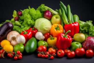 سوق الجملة المركزي يستقبل أكثر من 3 آلاف طن من الخضار والفواكه والورقيات