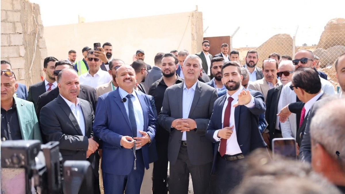الخرابشة يفتتح مشروعًا للطاقة الشمسية في مصنع «دجاج الخير» بالمفرق