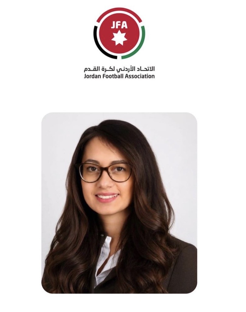 من الملاعب إلى الإدارة.. من هي فرح بدارنة؟