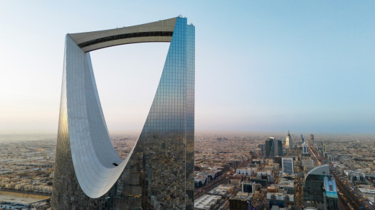 إدانات عربية لاستهداف خط أنابيب شرق غرب