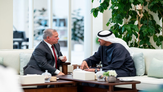 صورة حول : الملك ورئيس دولة الإمارات يعقدان مباحثات في أبوظبي الملك ورئيس دولة الإمارات يعقدان مباحثات في أبوظبي