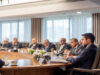 ولي العهد يتابع تطوير القطاعات رغم الظروف الإقليمية