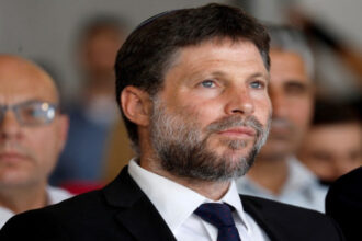 سموتريتش يدعو إلى حرب في الضفة وضم مناطق من غزة ولبنان