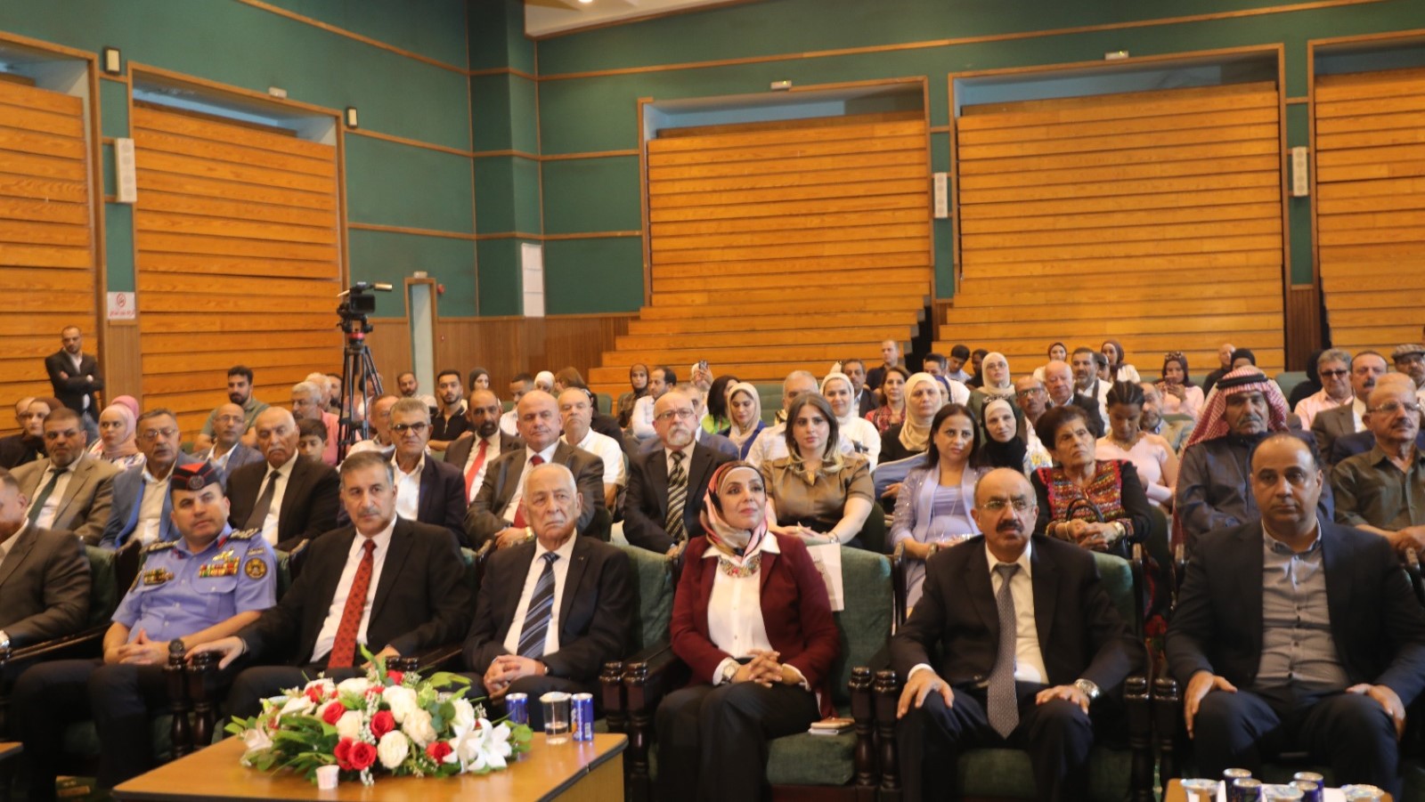 صورة حول : العيسوي يرعى ملتقى السلط العربي الدولي الثاني عشر للفنون التشكيلية العيسوي يرعى ملتقى السلط العربي الدولي الثاني عشر للفنون التشكيلية