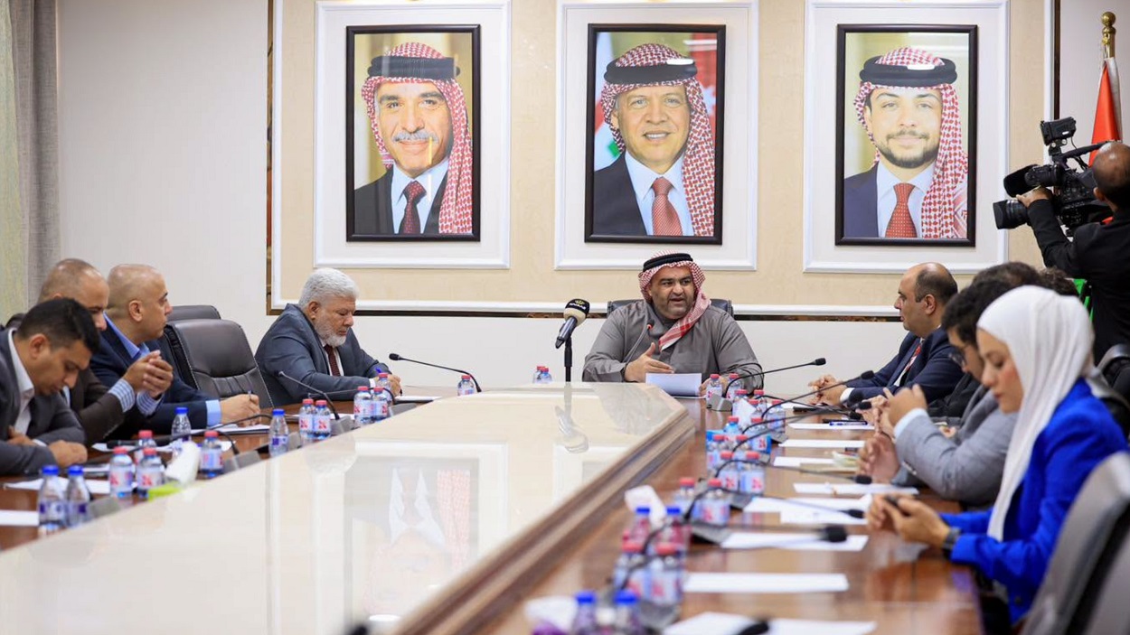 صورة حول : "الريادة النيابية" تبحث تعزيز برامج توظيف خريجي التخصصات التقنية "الريادة النيابية" تبحث تعزيز برامج توظيف خريجي التخصصات التقنية