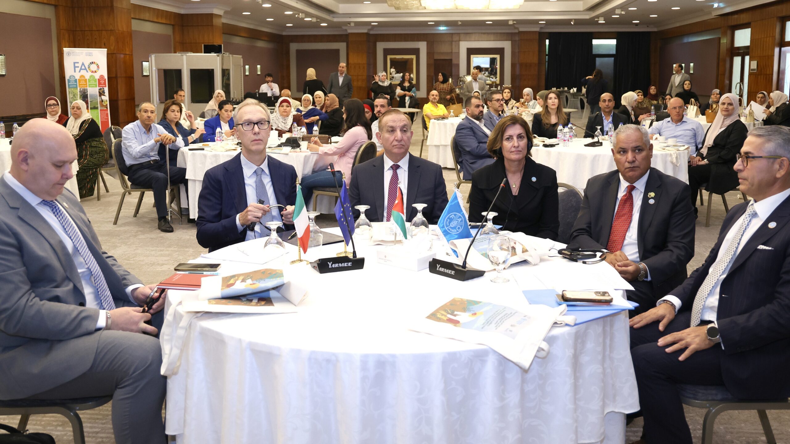 صورة حول : وزير الزراعة : تمكين الإنسان الريفي أساس مواجهة التحديات وزير الزراعة : تمكين الإنسان الريفي أساس مواجهة التحديات