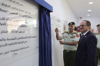 رئيس الأركان يفتتح منظومة الذكاء الاصطناعي في الجامعة الألمانية