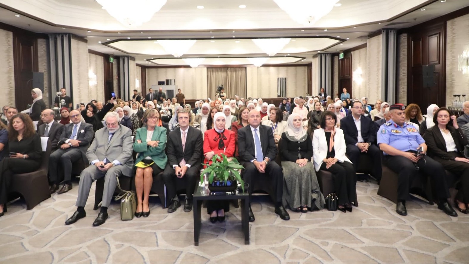 "وزارية تمكين المرأة" و "الشؤون السياسية والبرلمانية" تطلقان ملتقى السياسيات الأردنيات